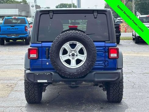 Used 2018 Jeep Wrangler Unlimited Sport S AWD/4WD image 33