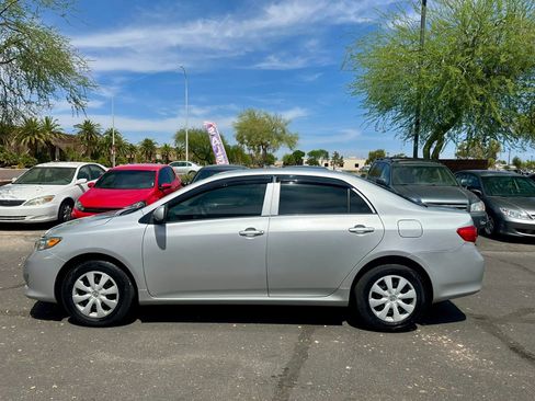 Used 2010 Toyota Corolla S image 4