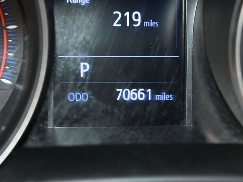 Used 2019 Toyota C-HR XLE FWD image 23