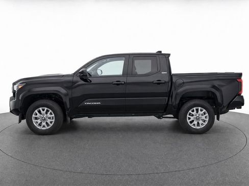 Used 2024 Toyota Tacoma SR5 AWD/4WD image 6