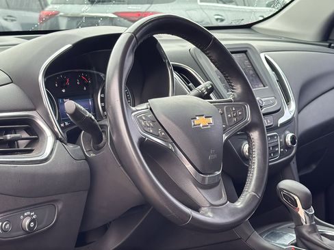 Used 2022 Chevrolet Equinox LT image 10