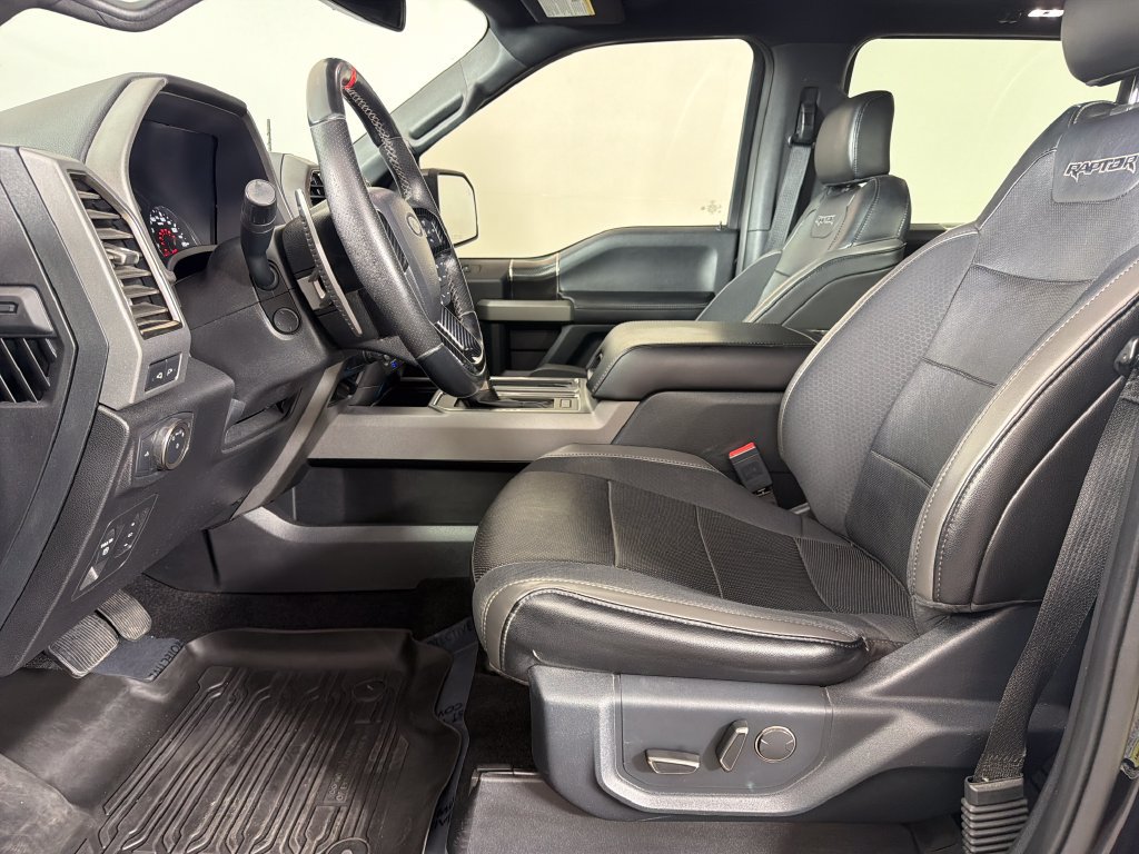 Used 2020 Ford F150 Raptor w/ Equipment Group 802A Luxury AWD/4WD image 20