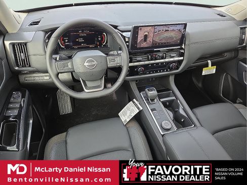New 2026 Nissan Pathfinder SL w/ SL Premium Package AWD/4WD image 5