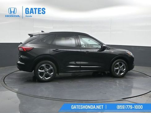 Used 2023 Ford Escape ST-Line w/ Tech Pack #1 AWD/4WD image 3