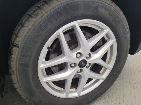 Used 2024 Ford Edge SEL image 31