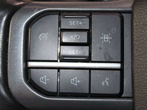 Used 2023 Ford F150 Lariat AWD/4WD image 27