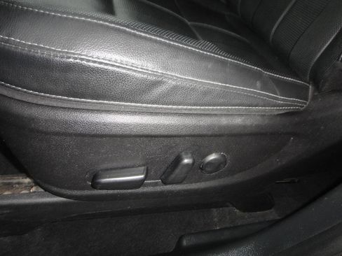 Used 2021 Kia Telluride EX w/ EX Premium Package image 12