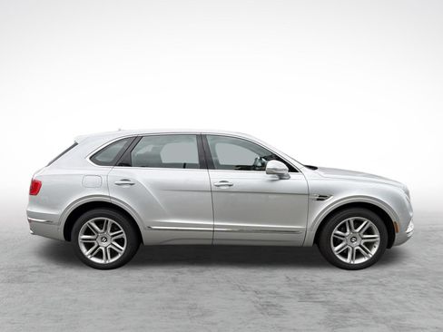Used 2018 Bentley Bentayga AWD/4WD image 10
