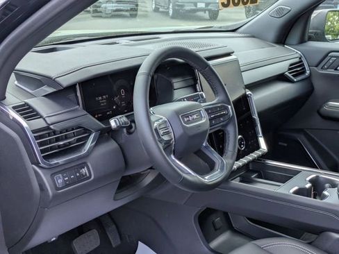New 2026 GMC Acadia Elevation w/ Elevation Premium Package AWD/4WD image 14