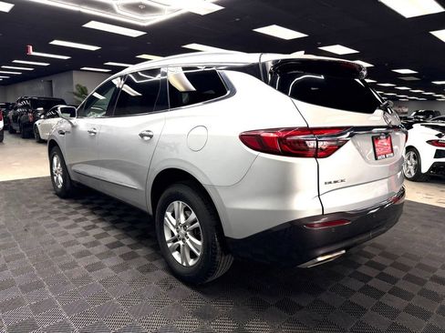 Used 2018 Buick Enclave Essence FWD image 11
