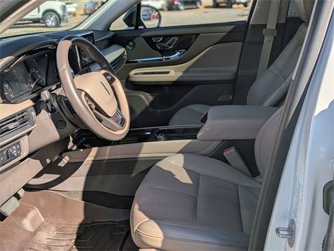 Used 2020 Lincoln Corsair Reserve image 14