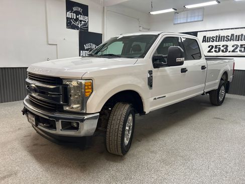 Used 2017 Ford F350 XLT w/ XLT Value Package AWD/4WD image 3