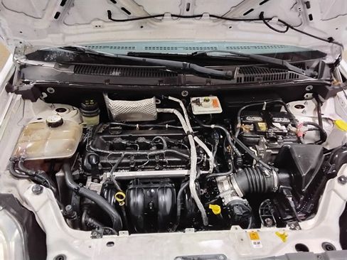 Used 2013 Ford Transit Connect XLT image 9