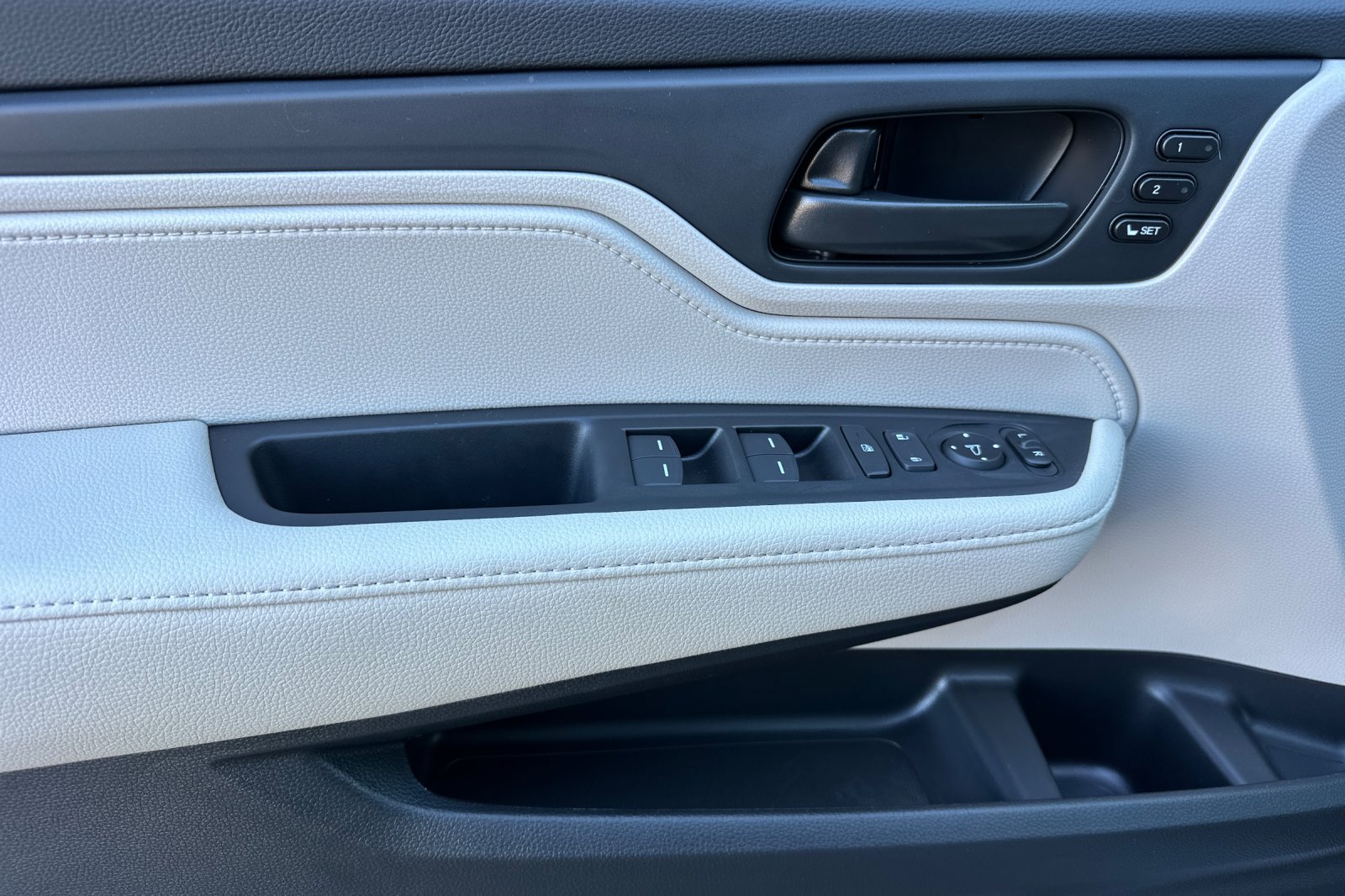New 2026 Honda Odyssey EX-L image 11