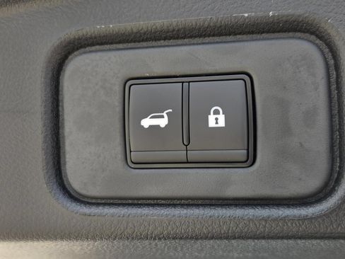 New 2026 Nissan Pathfinder SL w/ SL Premium Package FWD image 14