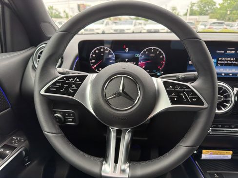 New 2026 Mercedes-Benz GLB 250 image 19
