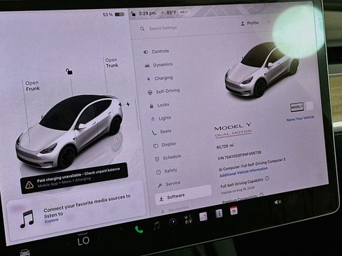 Used 2022 Tesla Model Y Performance AWD/4WD image 18