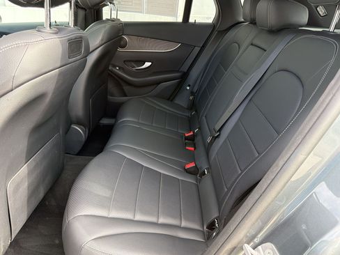 Used 2018 Mercedes-Benz GLC 300 4MATIC image 23