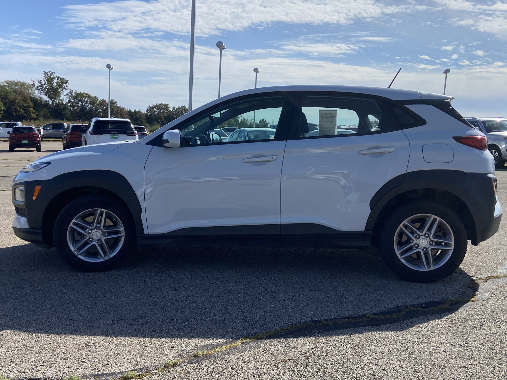 Used 2021 Hyundai Kona SE AWD/4WD image 4