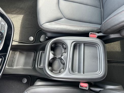 New 2027 Chrysler Pacifica Select AWD/4WD image 16