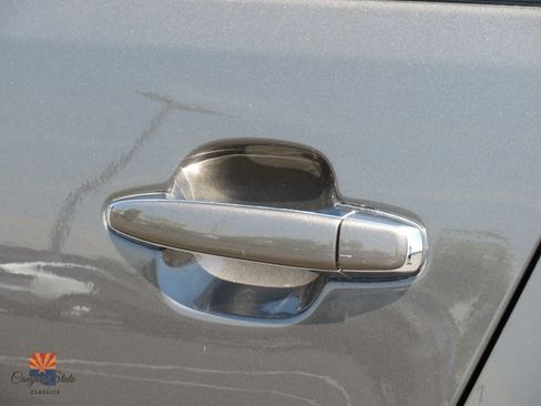 Used 2004 Lexus LS 430 RWD image 15