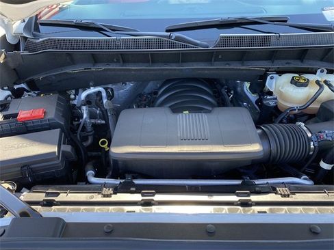 Used 2022 Chevrolet Silverado 1500 LT w/ Bed Protection Package image 24