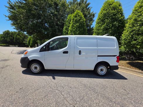 Used 2018 Nissan NV200 S w/ Cruise Control Package FWD image 2