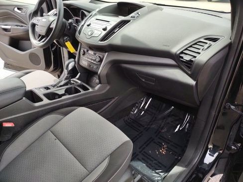 Used 2018 Ford Escape SE image 24