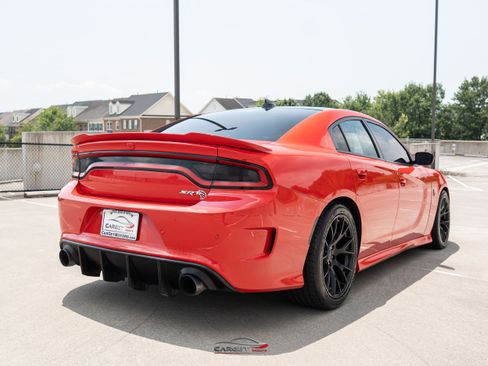 Used 2016 Dodge Charger SRT Hellcat w/ Harman/Kardon Audio Group RWD image 7
