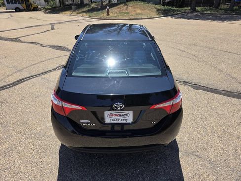 Used 2016 Toyota Corolla LE FWD image 6