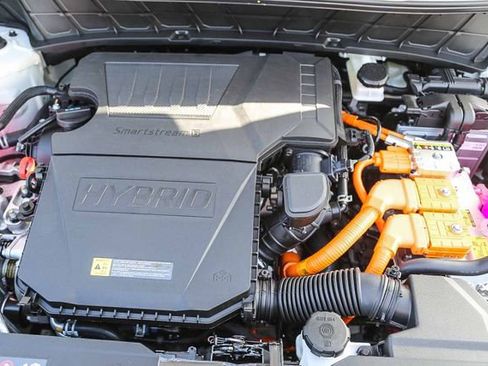 New 2026 Kia Niro LX FWD image 13