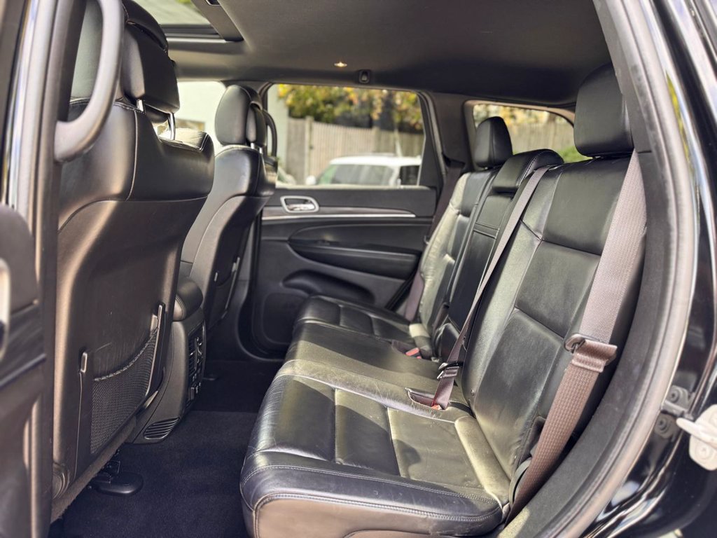 Used 2021 Jeep Grand Cherokee Limited AWD/4WD image 24