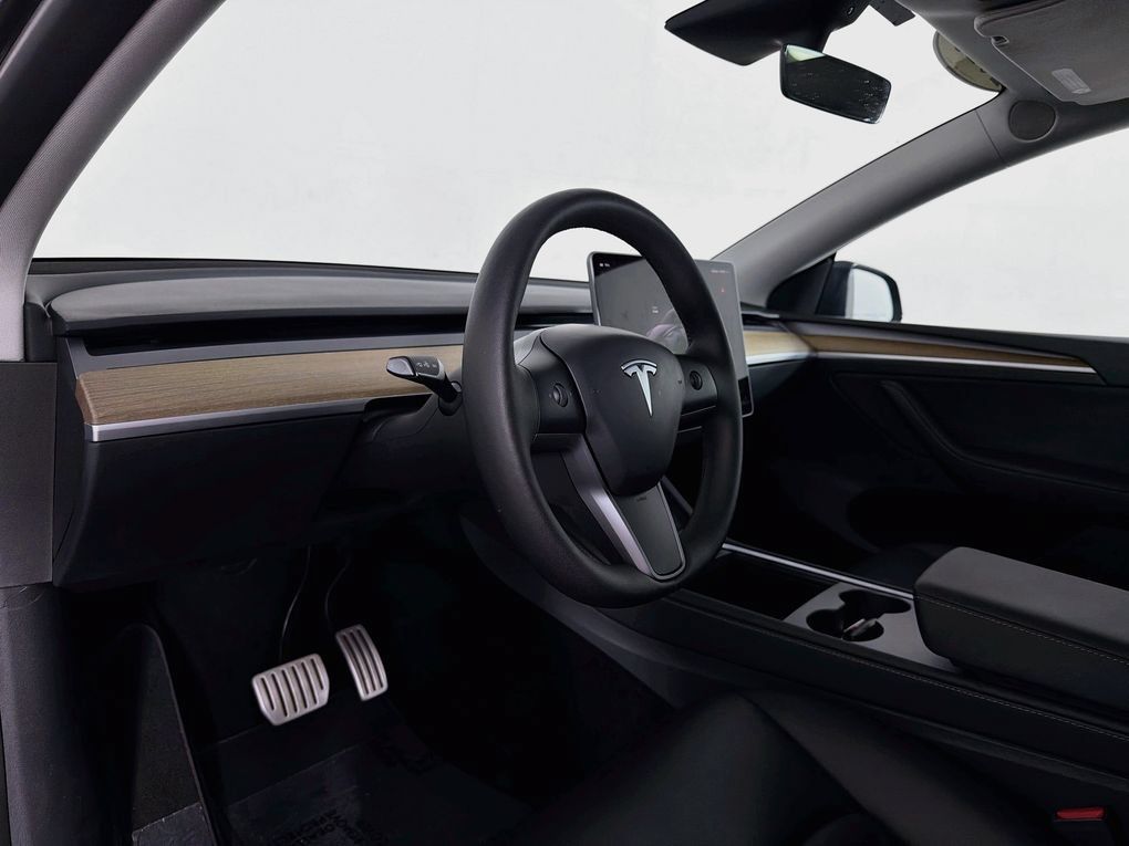 Used 2023 Tesla Model Y Performance AWD/4WD image 14