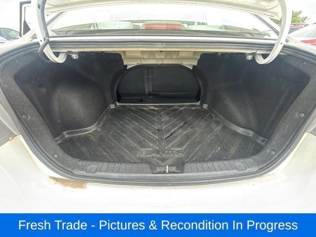 Used 2009 Hyundai Elantra GLS FWD image 19