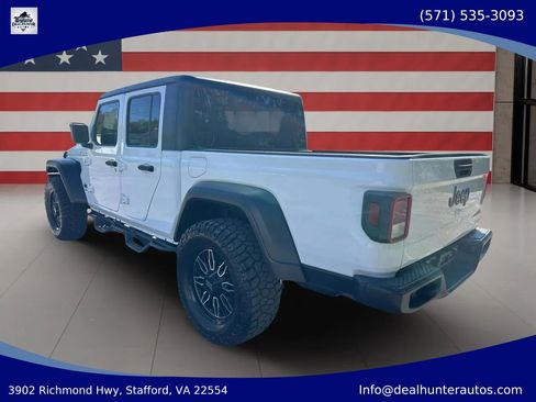 Used 2020 Jeep Gladiator Sport w/ Quick Order Package 24S AWD/4WD image 9