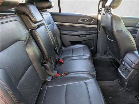 Used 2018 Ford Explorer Sport image 20