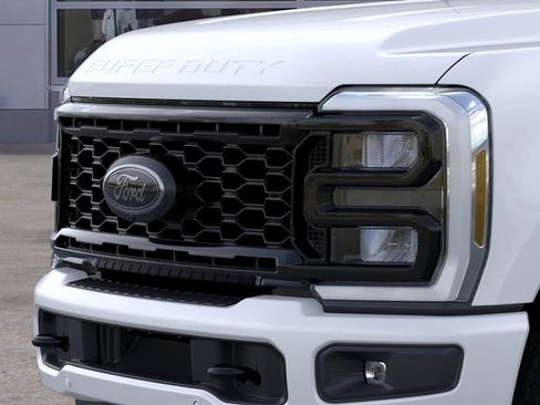 New 2026 Ford F250 Lariat w/ Black Appearance Package AWD/4WD image 17