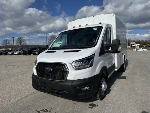 New 2024 Ford Transit 350 DRW w/ Interior Upgrade Package RWD image 23