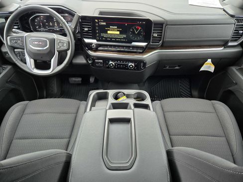 Used 2025 GMC Sierra 1500 Elevation image 12