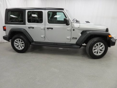 Certified 2023 Jeep Wrangler Sport S image 11