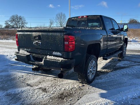 Used 2019 Chevrolet Silverado 2500 High Country image 5