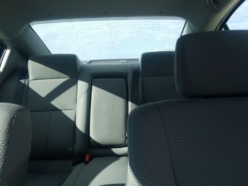 Used 2009 Mitsubishi Galant image 19