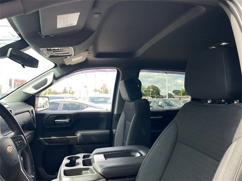 Used 2021 Chevrolet Silverado 1500 LT image 11