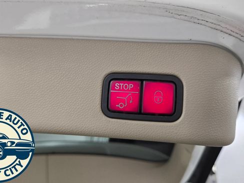 Used 2014 Mercedes-Benz ML 350 4MATIC w/ Premium 1 Package image 34