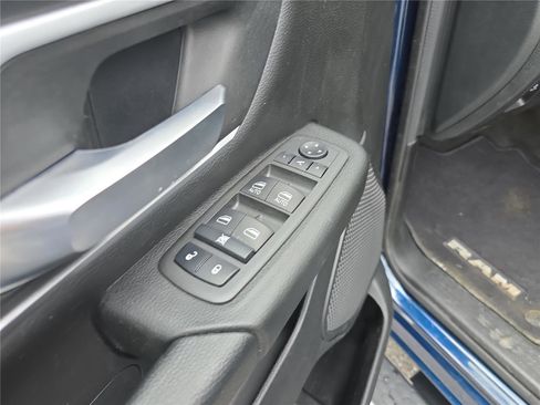 Used 2022 RAM 1500 Big Horn AWD/4WD image 19