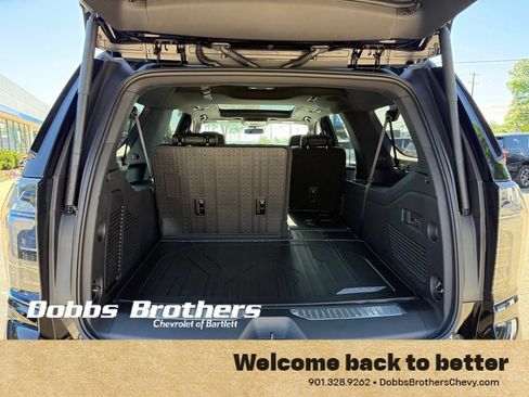 New 2026 Chevrolet Suburban RST w/ Comfort Package AWD/4WD image 36