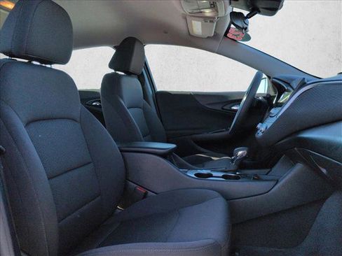 Used 2023 Chevrolet Malibu LS FWD image 19