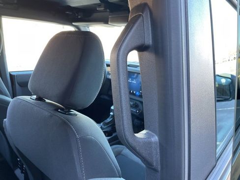 Used 2025 Ford Bronco Big Bend image 60