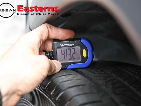 Used 2025 Jeep Compass Limited AWD/4WD image 26