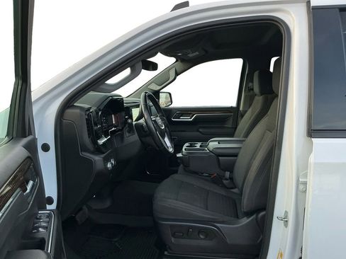 Used 2023 GMC Sierra 1500 Elevation image 14